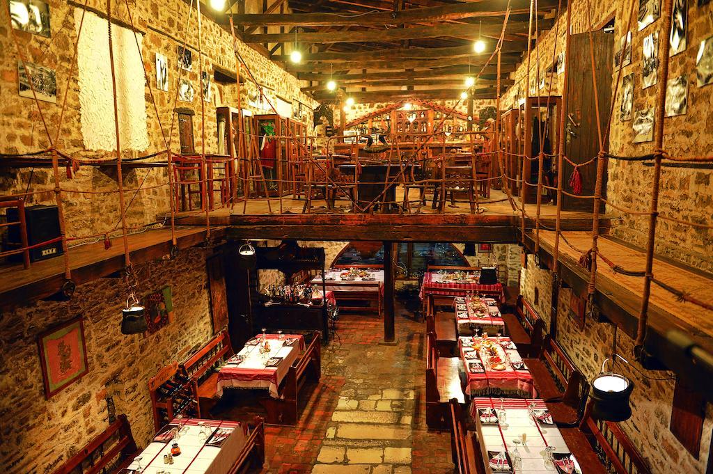 特拉迪塔酒店 Shkodër 外观 照片